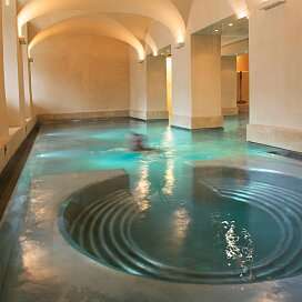 Limmathof-Baden-Novum Spa-Wellnessoase-Goldwand-Thermalbath