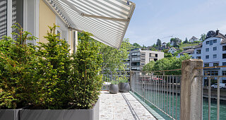 Limmatsuite-Fluss-Entspannung-Flussblick-Wellness